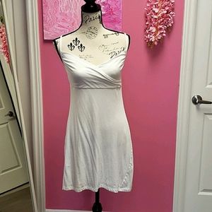 Skin 💟 White Sleeveless Dress Size 2